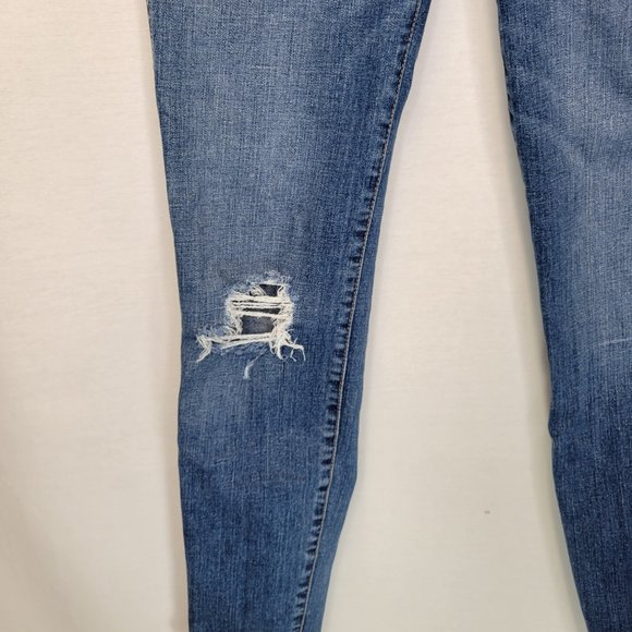 Madewell Women's Size 26 Jeans Raw Hem High Rise Distressed - Picture 7 of 9